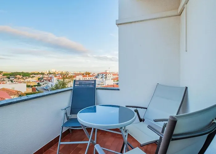 3 Brd Retreat Apartment *