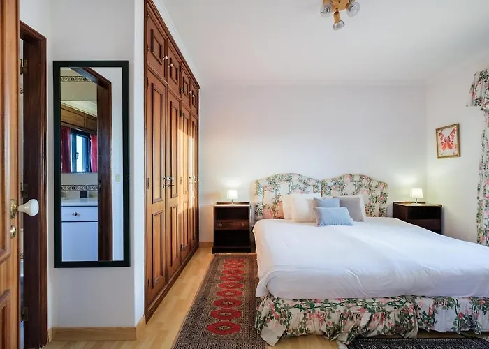 3 Brd Retreat Apartment