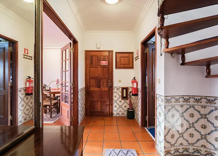 3 Brd Retreat Apartment *
